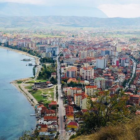 Appartamento Charming House Pogradec Esterno foto