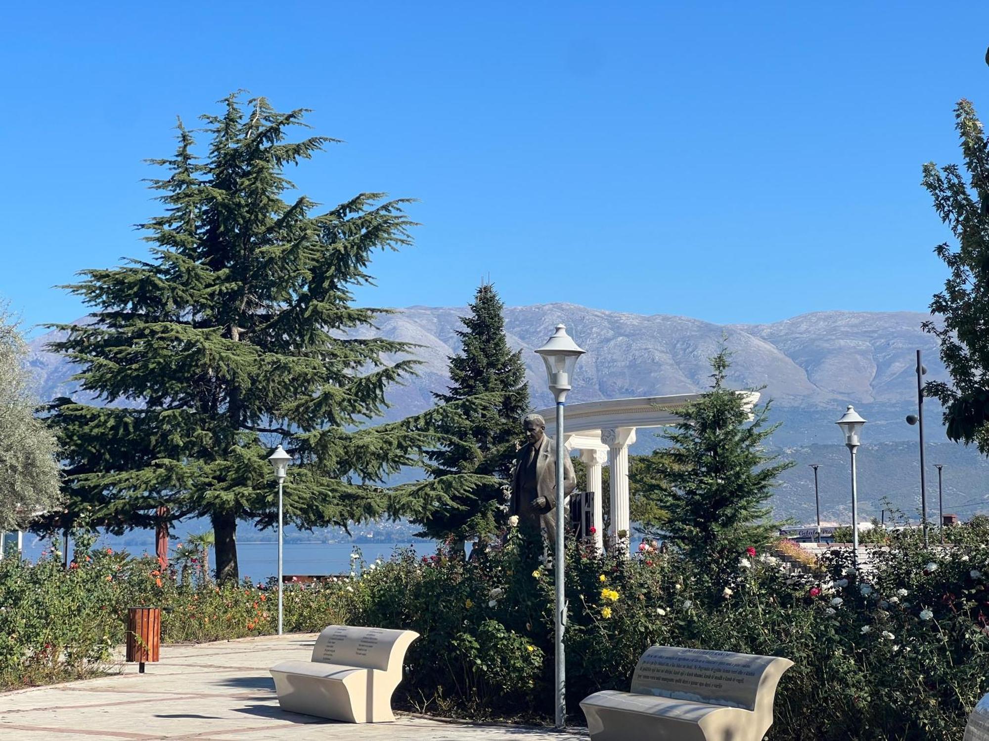 Appartamento Charming House Pogradec Esterno foto